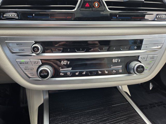 Used 2022 BMW 745e xDrive w/ M Sport Package AWD/4WD image 28