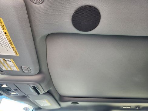 New 2025 Ford F350 Lariat w/ Lariat Ultimate Package image 19