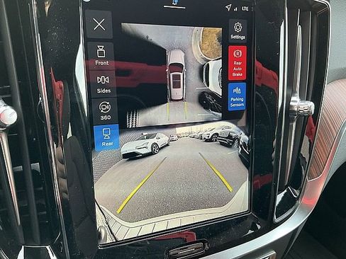 New 2026 Volvo V60 B5 Cross Country Plus w/ Climate Package image 22