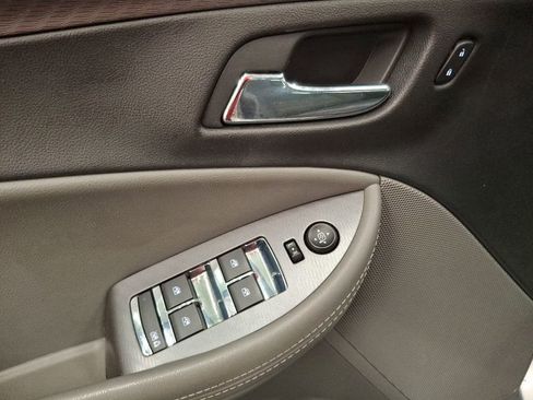 Used 2015 Chevrolet Impala LS w/ LS Convenience Package FWD image 15