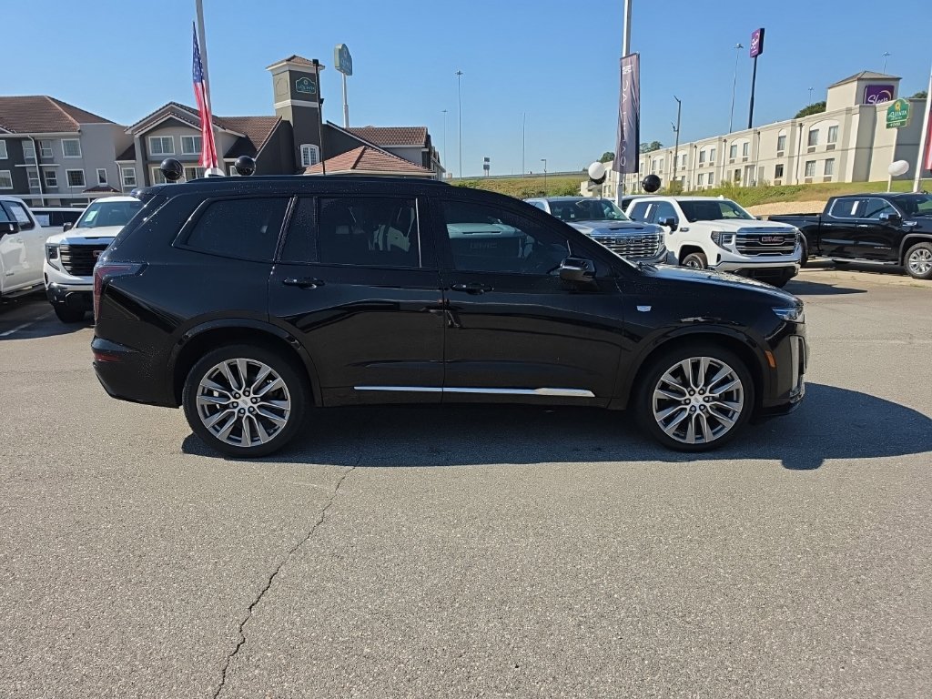 Used 2020 Cadillac XT6 Sport w/ Platinum Package AWD/4WD image 8