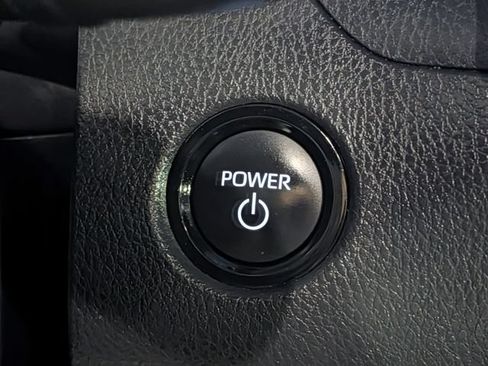Used 2025 Toyota Camry LE FWD image 19
