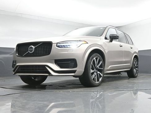 Used 2023 Volvo XC90 T8 Ultimate AWD/4WD image 12
