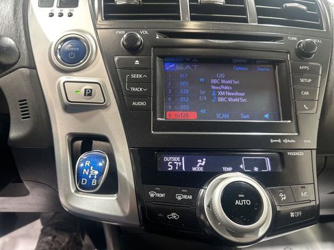 Used 2012 Toyota Prius V Three FWD image 28