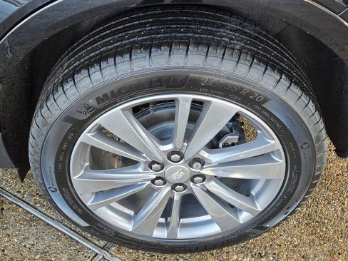 New 2026 Cadillac XT5 Premium Luxury w/ Driver Assist Package FWD image 10