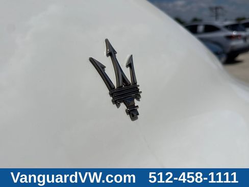 Used 2022 Maserati Levante GT AWD/4WD image 10