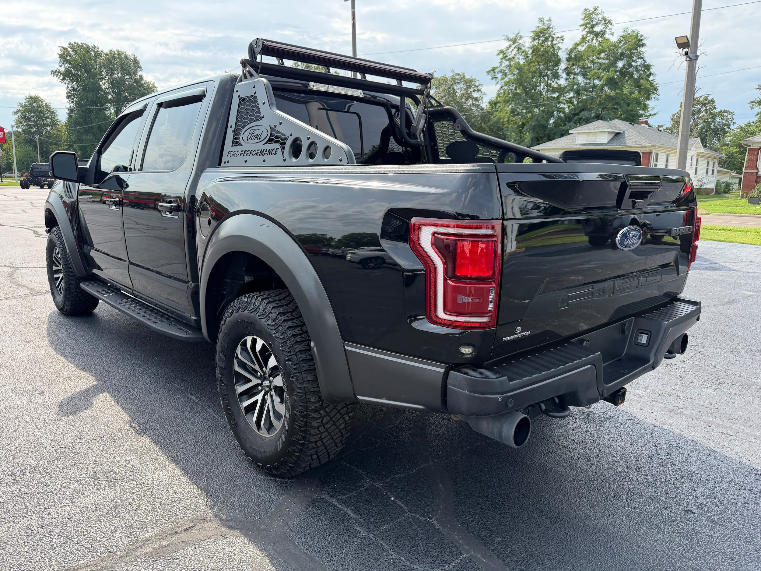 Used 2020 Ford F150 Raptor w/ Equipment Group 802A Luxury AWD/4WD image 5