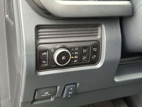 New 2026 Ford F350 Platinum w/ Tremor Off-Road Package AWD/4WD image 17