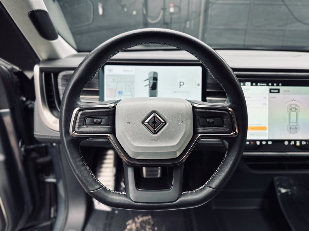 Used 2022 Rivian R1T Adventure AWD/4WD image 28