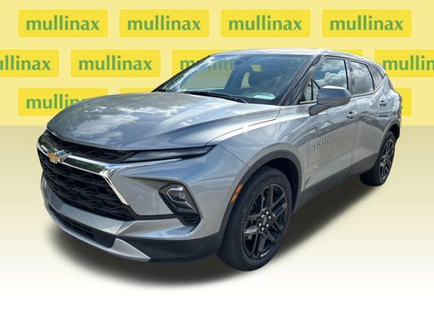 Used 2023 Chevrolet Blazer LT w/ Driver Confidence Package FWD image 6