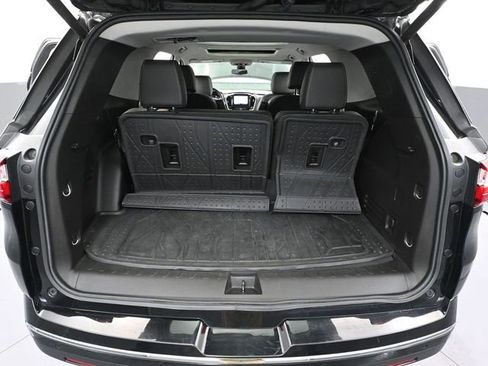 Used 2020 Chevrolet Traverse Premier w/ LPO, Midnight Edition image 46