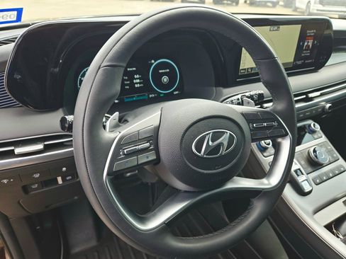 Used 2025 Hyundai Palisade Calligraphy AWD/4WD image 9