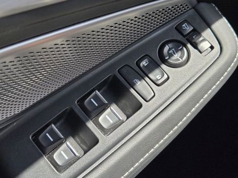 Certified 2023 Acura MDX FWD w/ Technology Package image 28