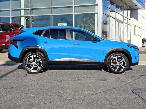 Certified 2024 Chevrolet Trax RS image 8