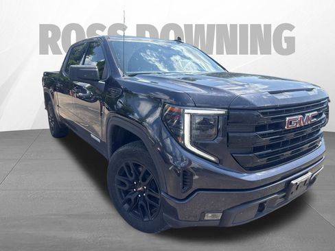Used 2023 GMC Sierra 1500 Elevation w/ X31 Off-Road Package AWD/4WD image 3