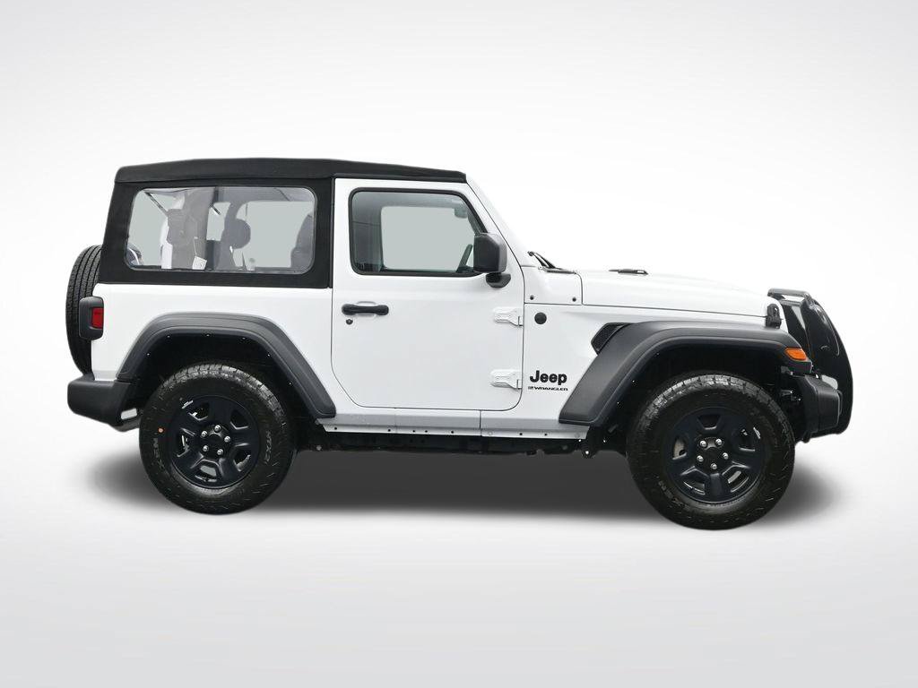 Used 2024 Jeep Wrangler Sport AWD/4WD image 4