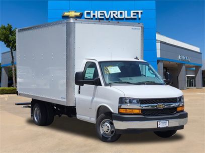 New 2025 Chevrolet Express 3500 w/ Power Convenience Package