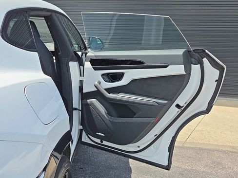 Used 2024 Lamborghini Urus S AWD/4WD image 22