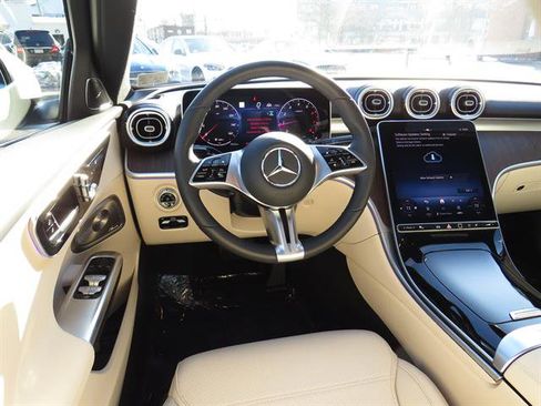 Used 2025 Mercedes-Benz C 300 4MATIC Sedan image 10