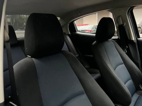 Used 2017 Toyota Yaris iA image 30