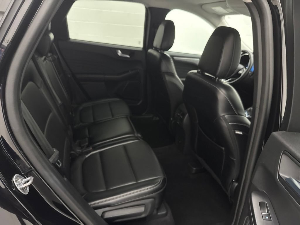 Used 2024 Ford Escape Platinum AWD/4WD image 43