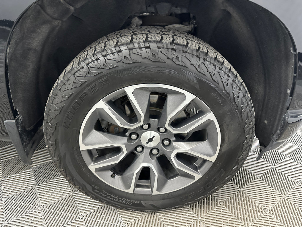 Used 2021 Chevrolet Silverado 1500 RST AWD/4WD image 12