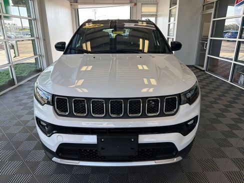 Used 2026 Jeep Compass Limited AWD/4WD image 2