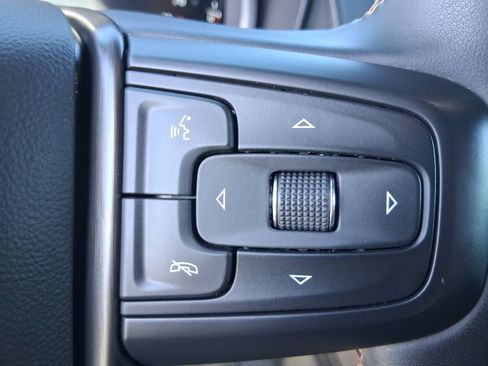 Used 2023 GMC Yukon AT4 w/ AT4 Premium Plus Package AWD/4WD image 22