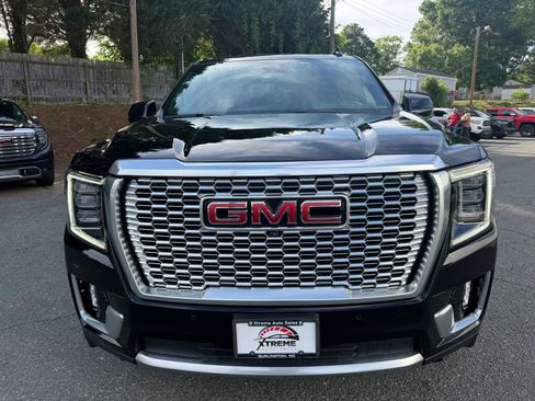 Used 2023 GMC Yukon Denali AWD/4WD image 2