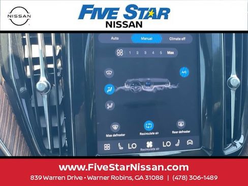 Used 2024 Volvo XC60 B5 Plus w/ Protection Package Premier AWD/4WD image 26