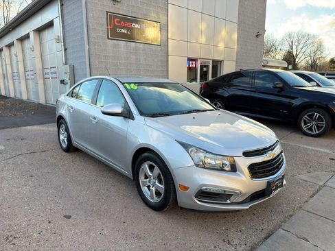 Used 2016 Chevrolet Cruze LT w/ Technology Package image 1