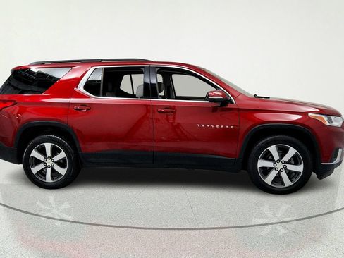 Used 2019 Chevrolet Traverse LT w/ LT Premium Package FWD image 6
