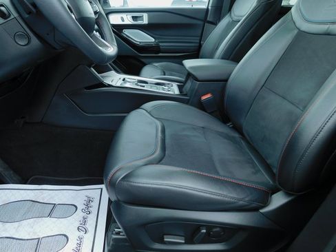 Used 2024 Ford Explorer ST w/ Equipment Group 401A image 29