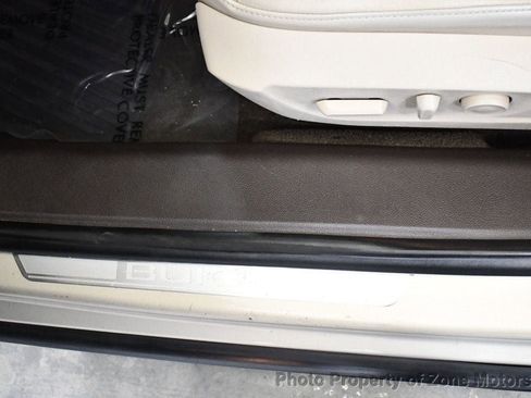 Used 2012 Buick Regal Leather image 8