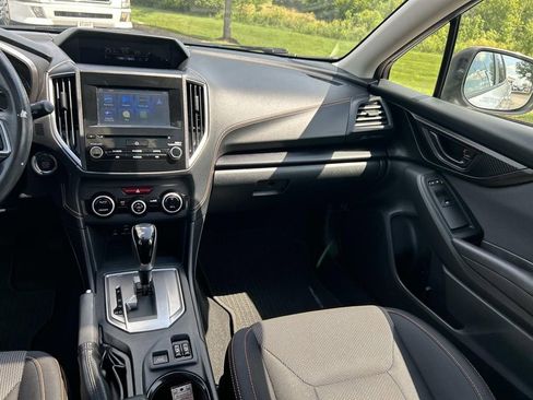 Used 2021 Subaru Crosstrek 2.0i Premium w/ Moonroof Package AWD/4WD image 18