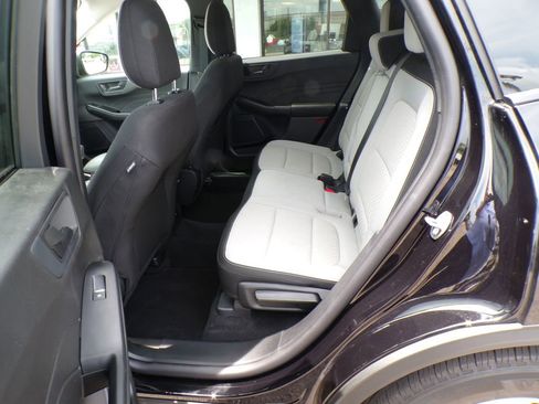 Used 2024 Ford Escape Active image 25