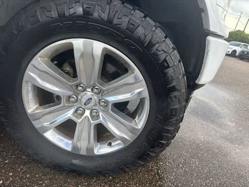 Used 2018 Ford F150 XLT w/ Equipment Group 302A Luxury AWD/4WD image 9