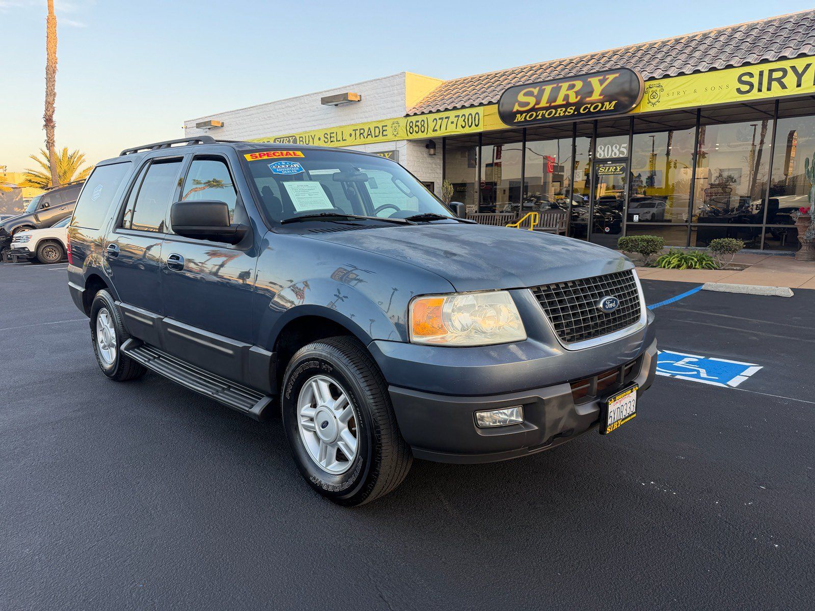 Used 2006 Ford Expedition XLT RWD image 1