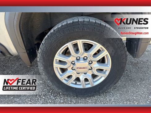 Used 2024 GMC Sierra 2500 SLT w/ SLT Premium Package AWD/4WD image 14