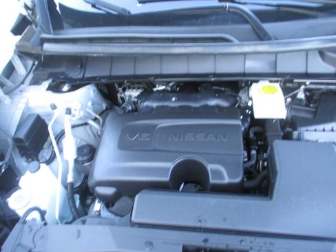 Used 2024 Nissan Pathfinder Platinum w/ Cargo Package image 33