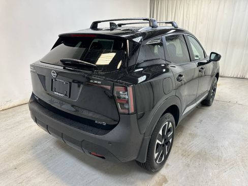 New 2026 Nissan Kicks SV AWD/4WD image 9