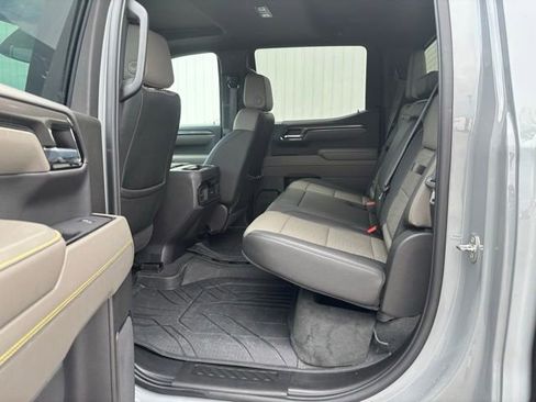 Used 2024 Chevrolet Silverado 1500 ZR2 image 13