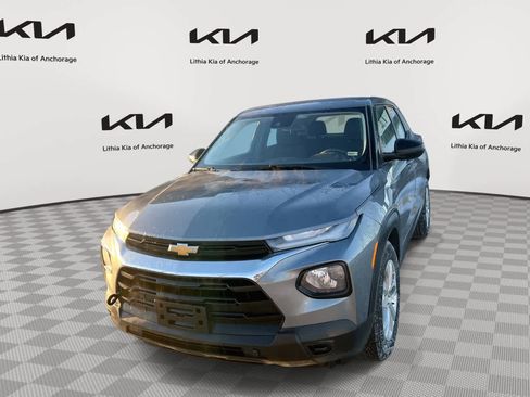 Used 2021 Chevrolet TrailBlazer LS image 1