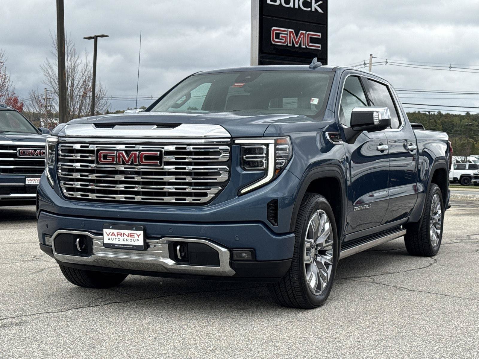 Used 2024 GMC Sierra 1500 Denali AWD/4WD image 1