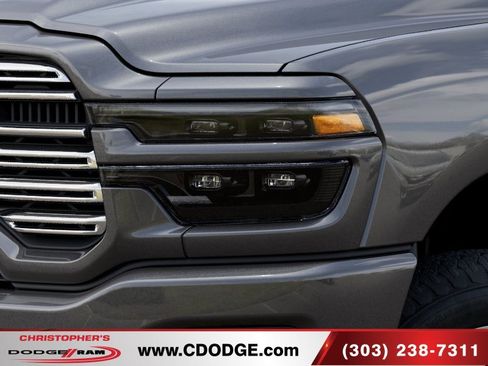 New 2026 RAM 2500 Laramie AWD/4WD image 10
