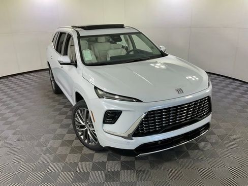 New 2026 Buick Enclave Avenir w/ Super Cruise Package image 43