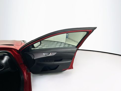 Used 2024 Kia Forte LXS FWD image 30