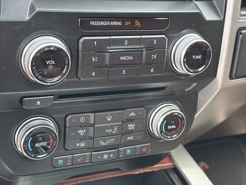 Used 2018 Ford F150 King Ranch w/ Equipment Group 601A Luxury RWD image 26