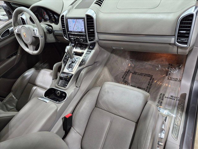 Used 2011 Porsche Cayenne S AWD/4WD image 22