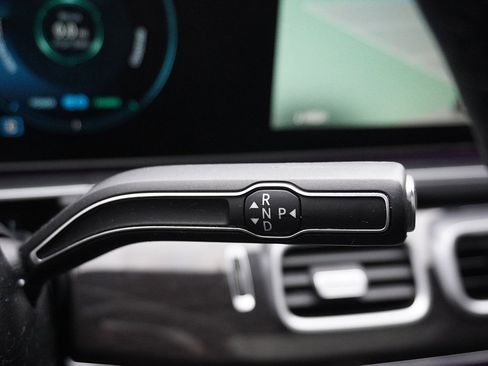 Used 2022 Mercedes-Benz GLS 450 4MATIC image 59